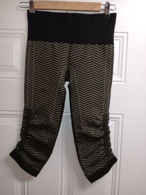 lululemon athletica Black and Olive Chevron Capri Leggings